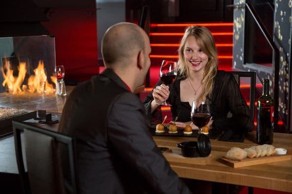 hotel de la rive photo couple