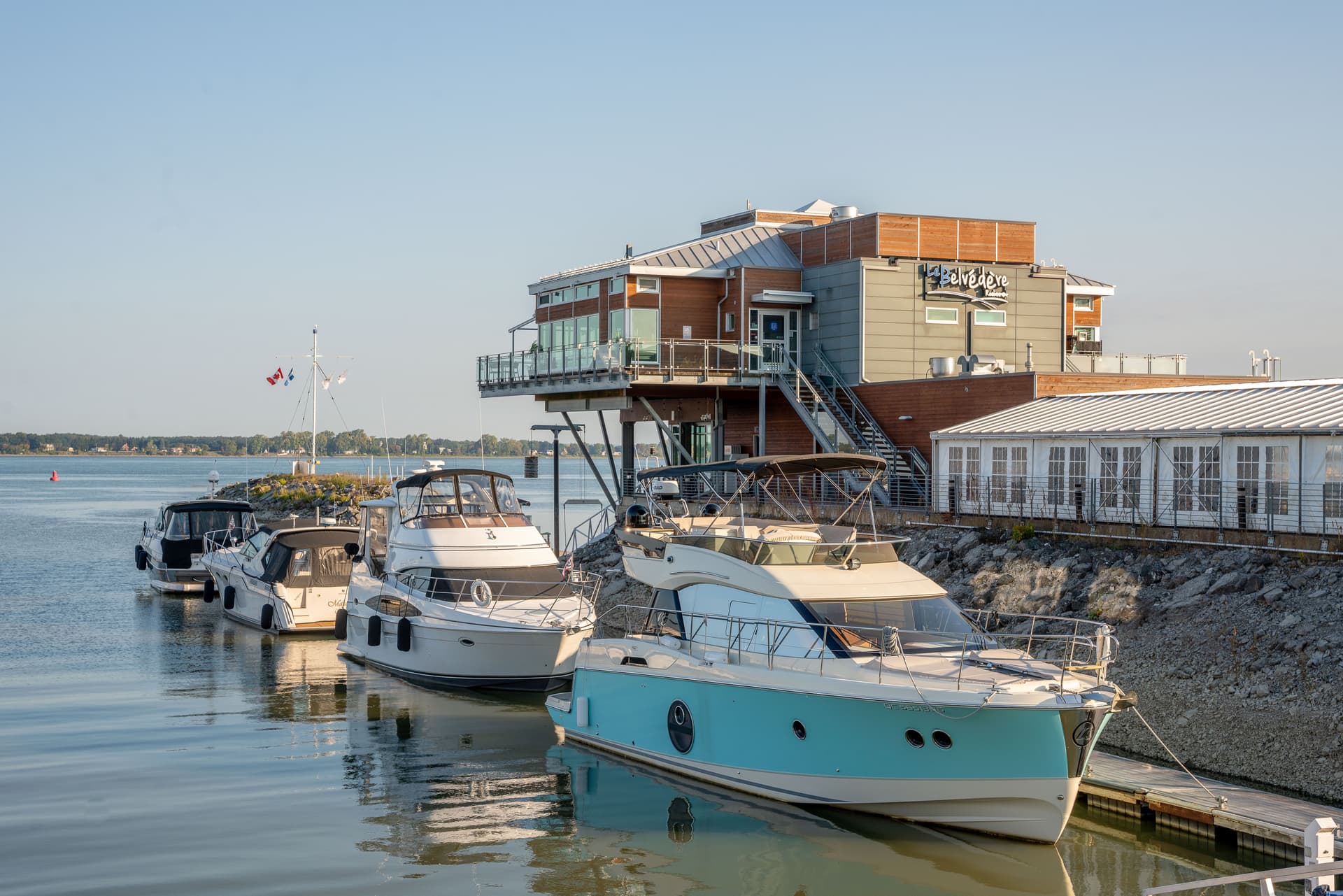 La Marina de Saurel et le restaurant Belvédère de Sorel-Tracy